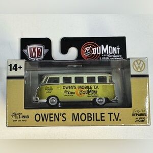 M2 Machines 1958 VW MICROBUS 15 WINDOW USA MODEL
